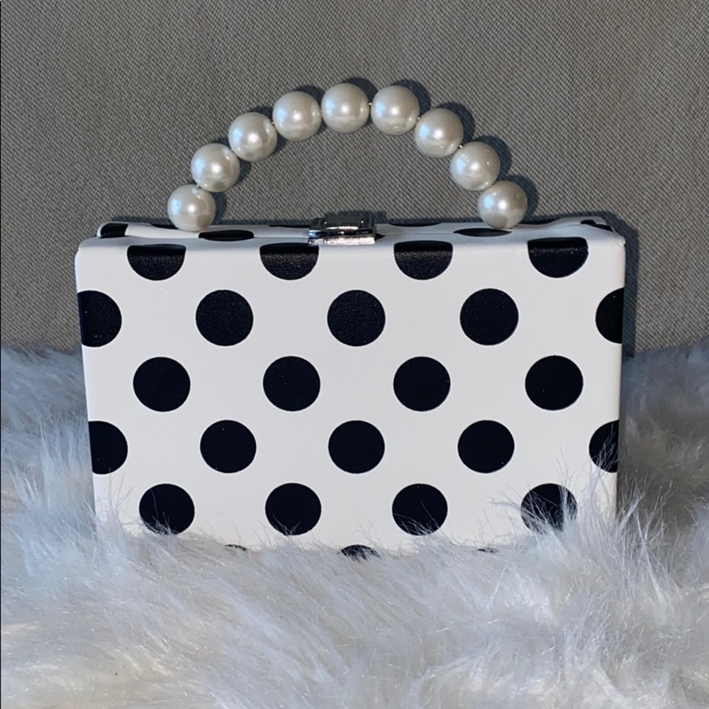 Polka Dots Pearl Purse